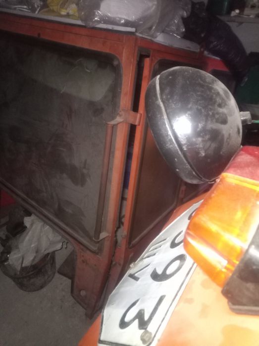 Продам трактор т-25 ( с кабиной )