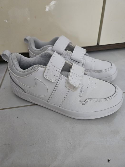 Tenis Nike tamanho 35