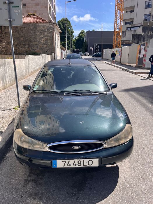 Carro ford mondeo