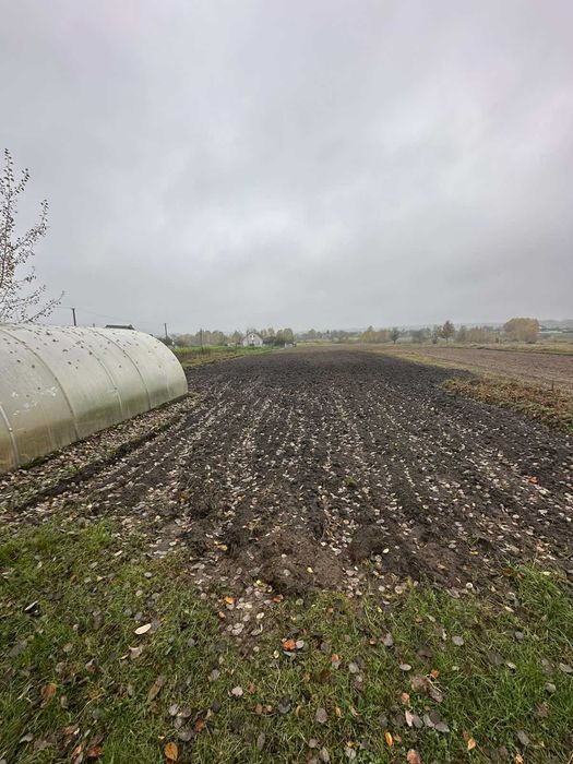 Продаж будинку в Левкові
