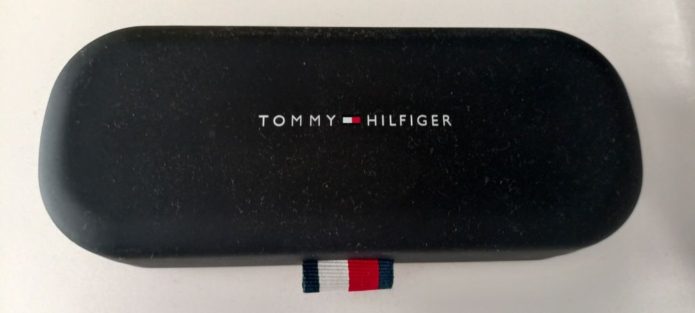 Okulary przeciwsłoneczne Tommy Hilfiger