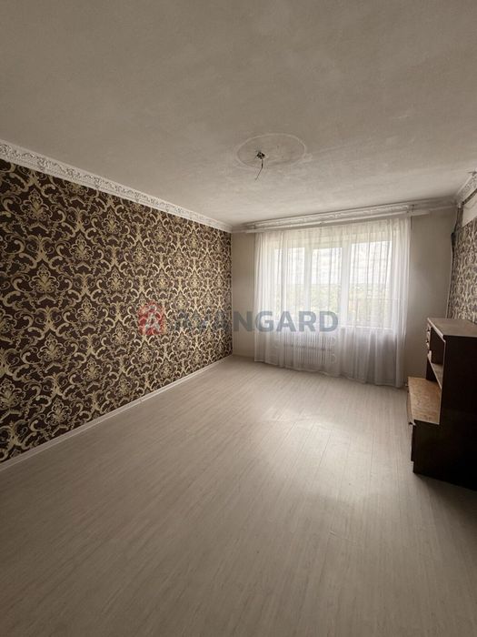 Продам чудову 3-и кімнатну квартиру на Ж/м Фрунзенский, всі кімнати окремі.