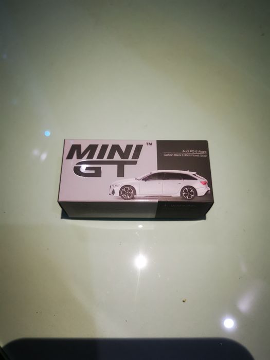 Audi hot wheels novo com portes incluídos