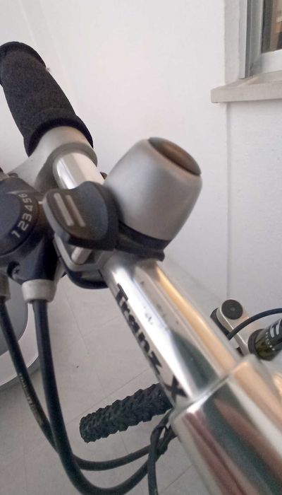 Bicicleta Montanha Confersil/Shimano + oferta de pack de acessórios