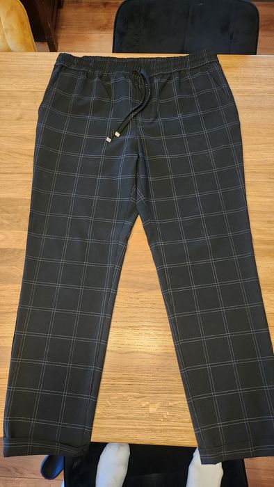 Spodnie wizytowe Reserved L