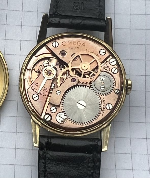 Годинник швейцарский Omega