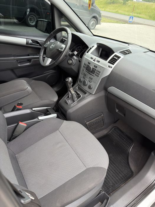 Opel Zafira 2010
