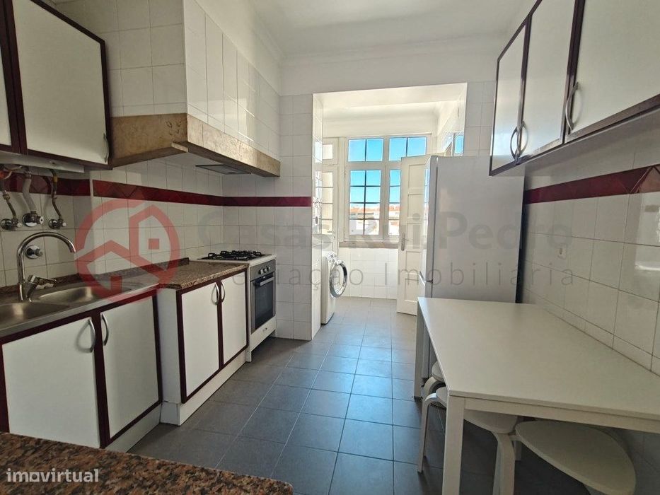 Apartamento T5 no Arreiro