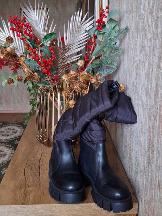 Продам нові жіночі чоботи, шкіра. Демісезон.