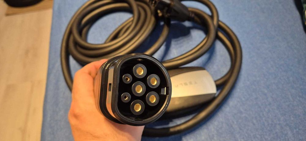 Tesla ładowarka 3fazowa/1fazowa + akcesoria