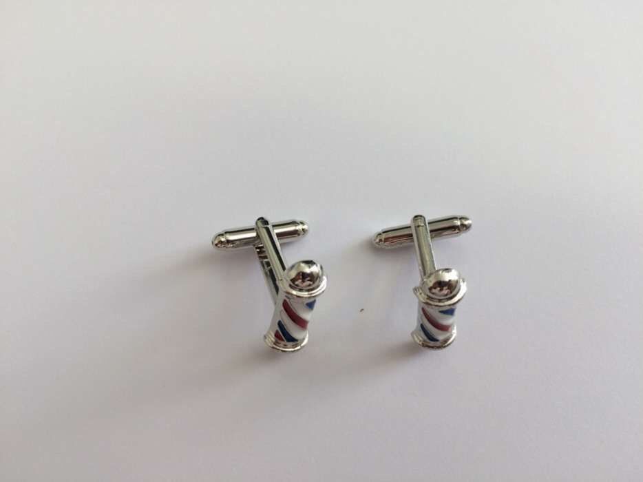 Botões de punho poker | ases | cartas | poste barbearia