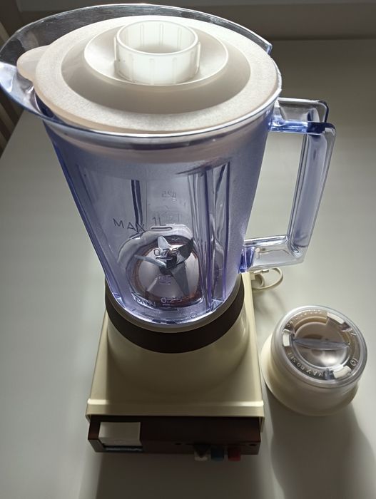 Robot kuchenny ZSP "NIEWIADÓW" TYP 531 E - kolekcja PRL