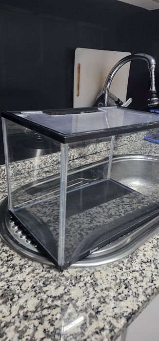 Aquario 40x25x28