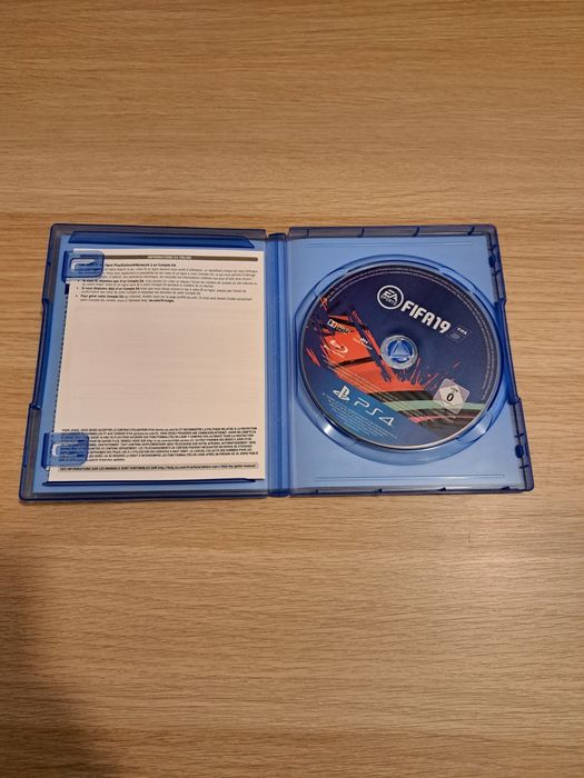 Jogo FIFA 19 Playstation 4 PS4