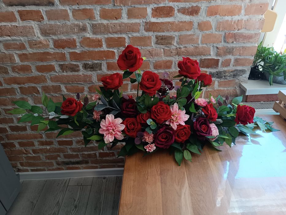 Dekoracja/Kwiaty na ślub/wesele czerwone róże
