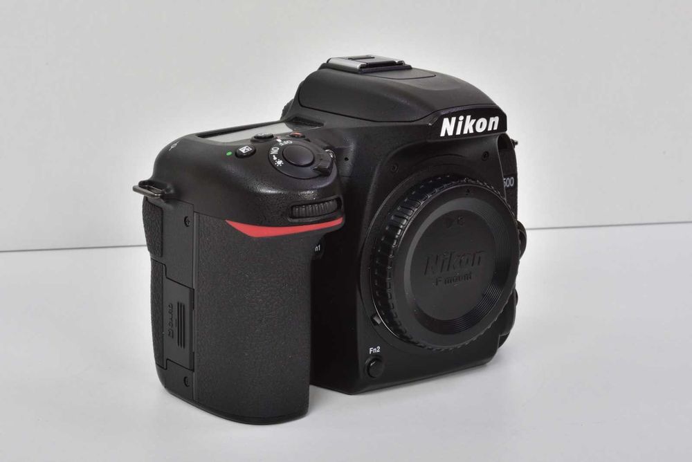 NIKON D7500 wykonał 9.718 zdjęć JAK NOWY