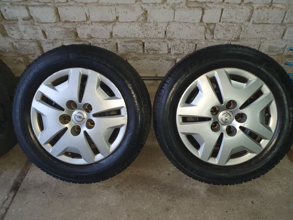 Felgi stalowe +kołpaki +opony ,Opel insignii, rozstaw śrub 5x120 ,67.1
