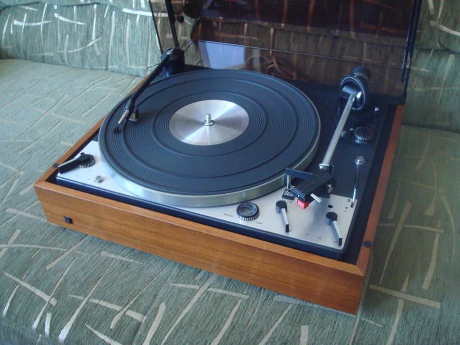 Продам проигрыватель пластинок