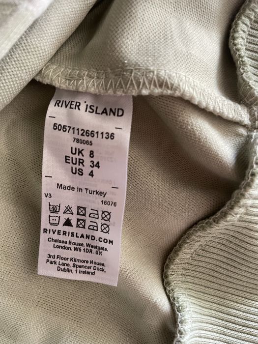 Kardigon River Island