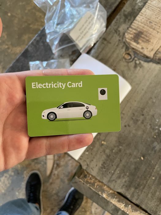 Зарядна станція для електромобілів