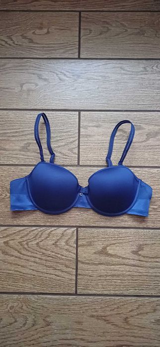 Niebieski# Granatowy elegancki biustonosz Chantelle r. 80 B