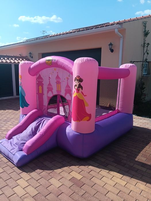 Insuflável  das princesas