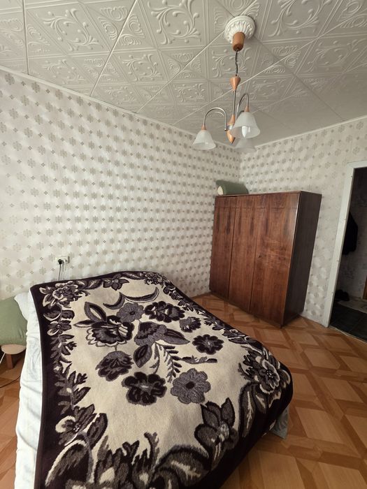 Продам двокімнатну квартиру біля парку