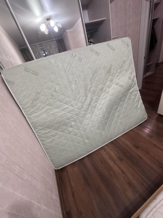 Отдам матрас бесплатно!