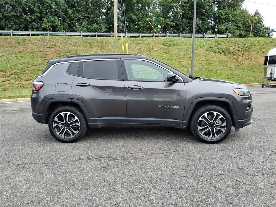 Jeep Compass      2023