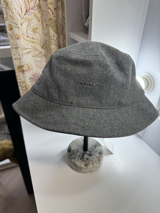 Жіноча сіра шерстяна панама