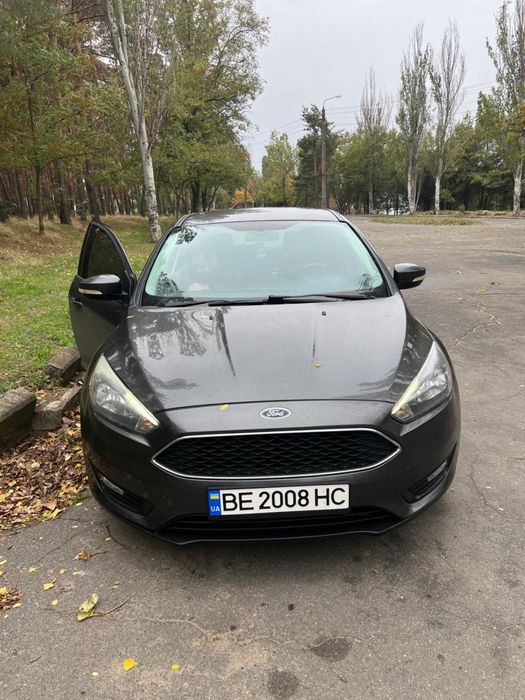 Ford focus SE 2016