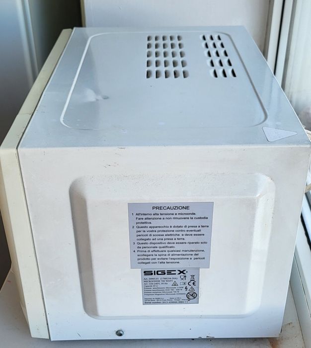 Мікрохвильова піч