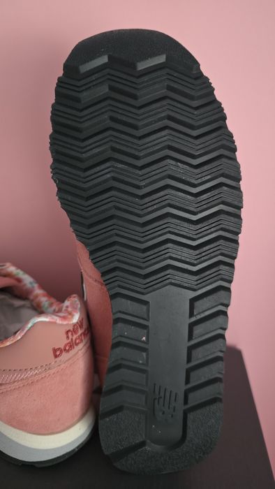 Buty damskie sportowe New Balance rozmiar 37