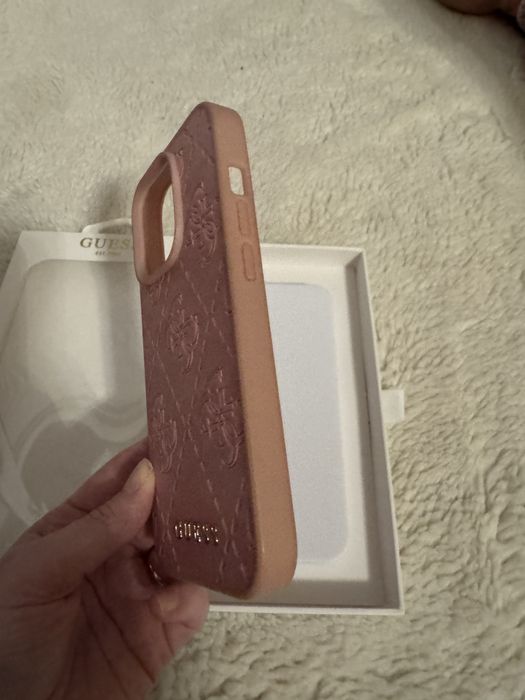 Etui guess iphone 15 pro