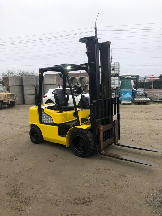 Вилочний навантажувач, кара, погрузчик