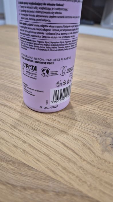 Neboa styling glossy hair spray