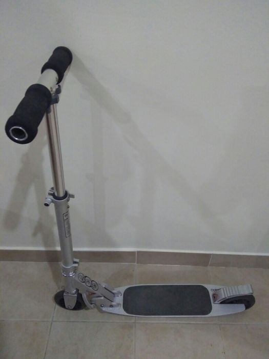 Trotinete (Oxelo) Extensível em Altura com Travão traseiro