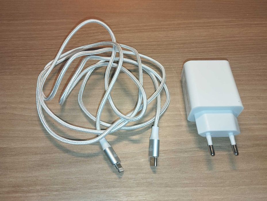 Ładowarka Lightning - do iPad / iPhone