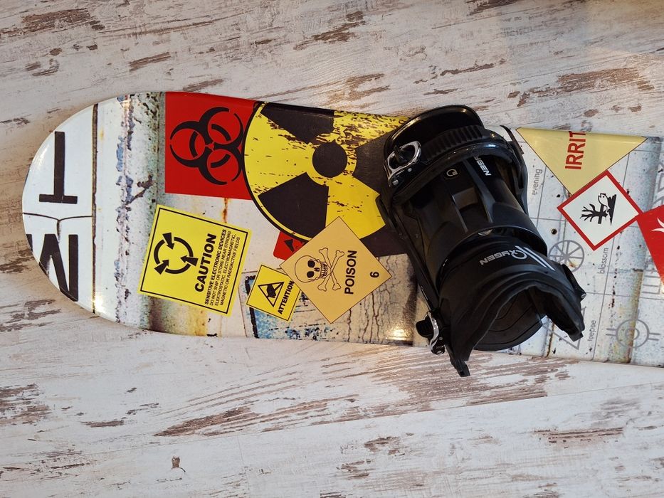 Deska snowboardowa Radical z wiązaniami
