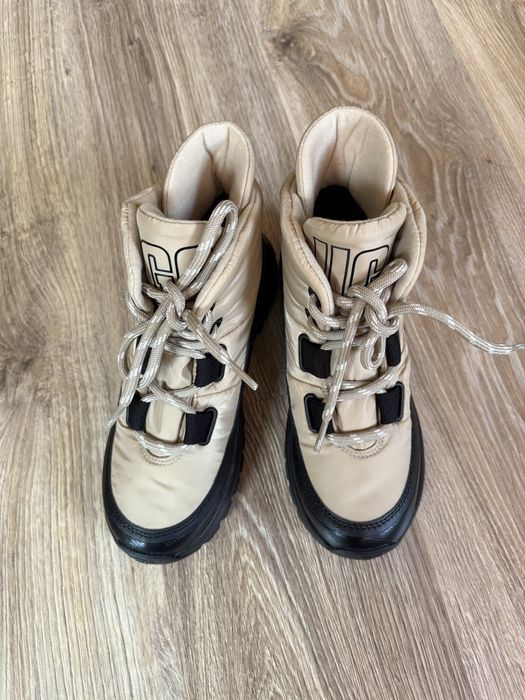 Зимові чоботи, снігоходи UGG Yose Puffer Lace