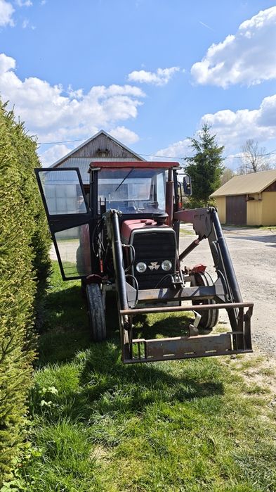 Ciągnik mf255 z turem