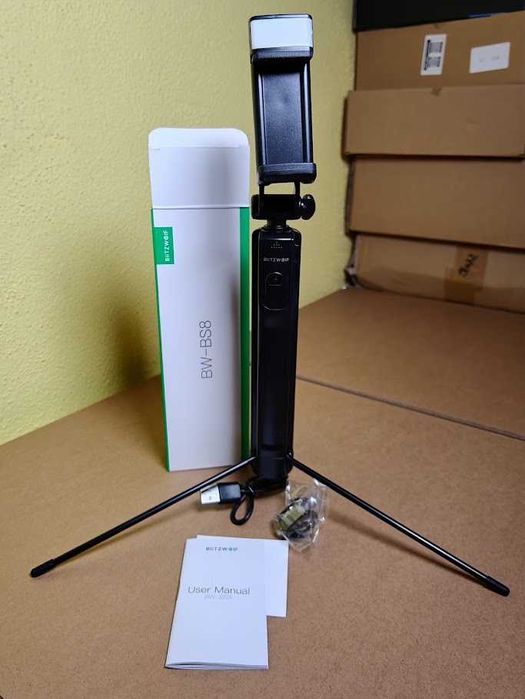 Tripé e Selfie Stick Bluetooth BlitzWolf BW-BS8 com Luz LED (NOVO)