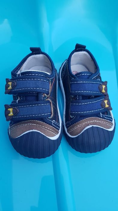 Buciki nowe rozmiar 19