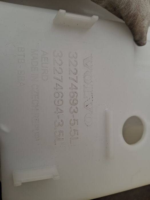 Volvo xc40 бачок омивача