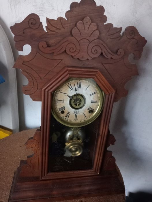 Relógio madeira antigo