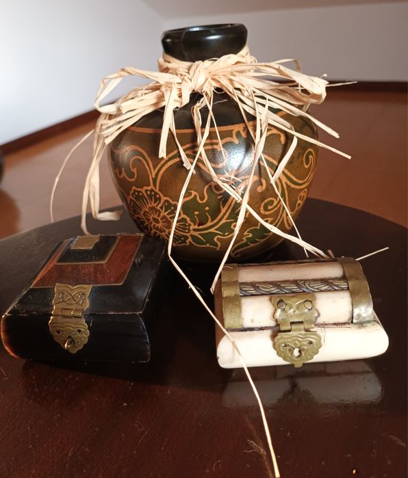 Conjunto de jarra e duas caixinhas