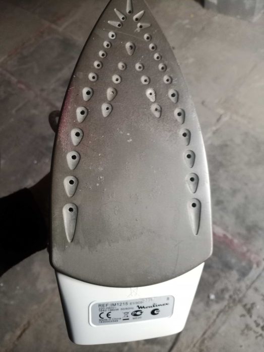 Утюг с отпаривателем Moulinex  с отпаривателем