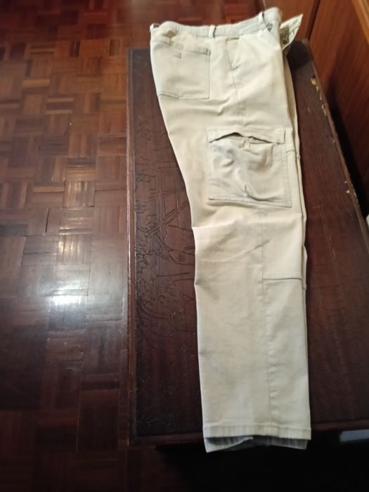 Calças tipo Cargo com bolsos laterais, bebés/cremes