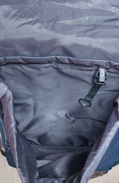 Рюкзак б/у Jack Wolfskin ROYAL OAK 18L (Germany)