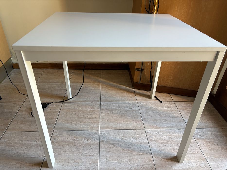 Mesa branca extensivel